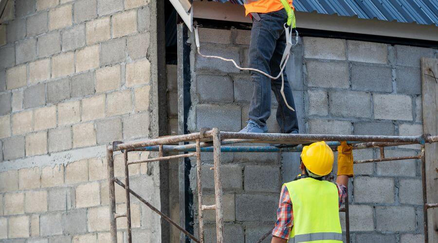 Professional gutter cleaning in Nephi, UT